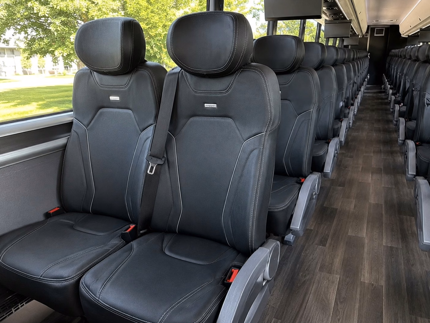 guest shuttle services between las vegas strip hotels and your wedding venue