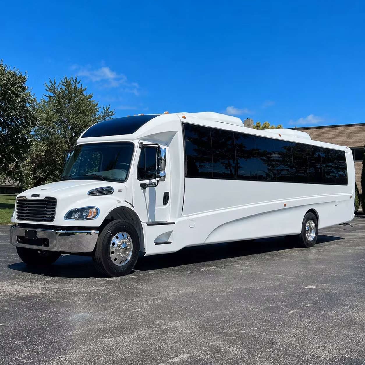 minibus rentals for smaller las vegas prom groups